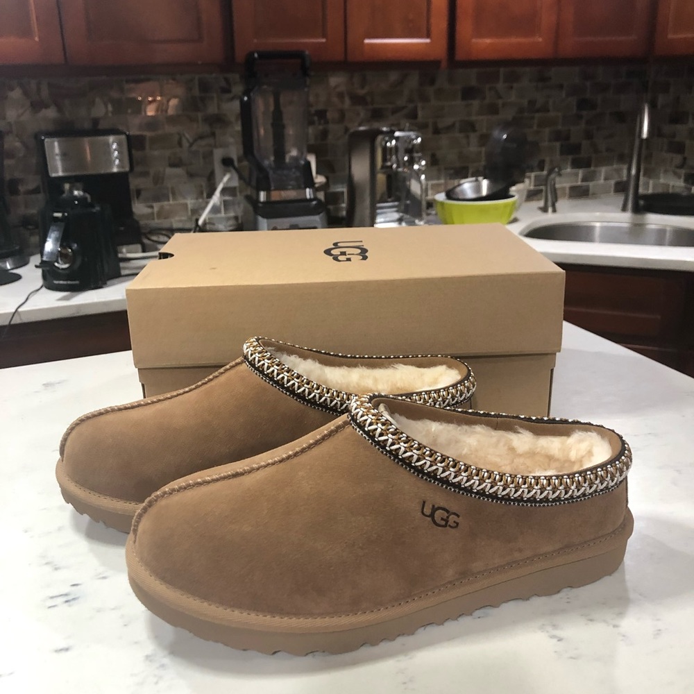 Brand New UGG Kids Tasman II Chestnut Slipper Shoe With 100% Authentic 1019066K